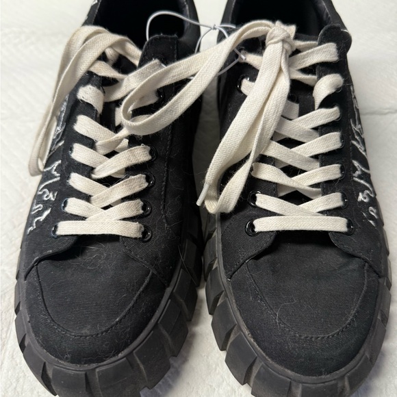 Disturbia Other - Disturbia men’s trouble graphic low top trainers